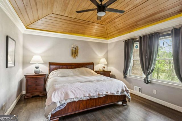 2510 Monterey Drive NE, Marietta, GA 30068