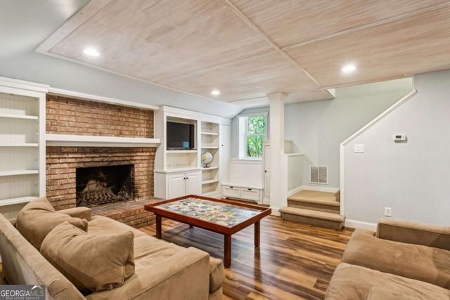 2510 Monterey Drive NE, Marietta, GA 30068