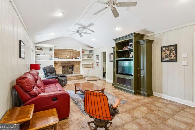 2510 Monterey Drive NE, Marietta, GA 30068