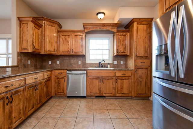 1218 W Holly Street, Ozark, MO 65721