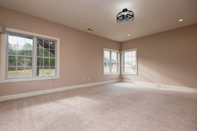 1218 W Holly Street, Ozark, MO 65721