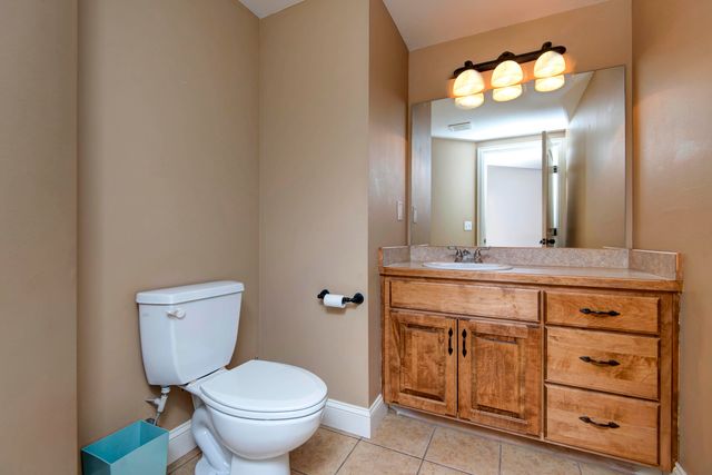 1218 W Holly Street, Ozark, MO 65721