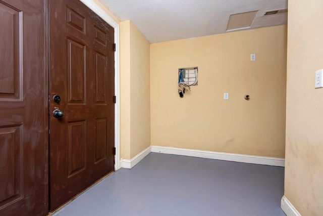 1218 W Holly Street, Ozark, MO 65721