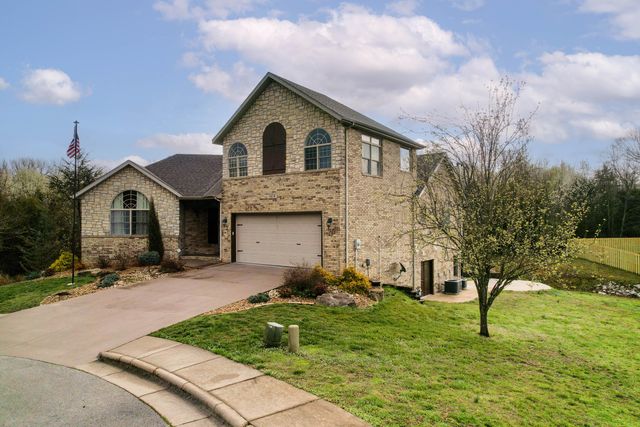 1218 W Holly Street, Ozark, MO 65721