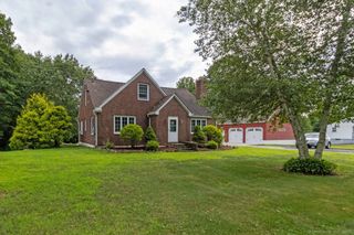 534 Norwich Avenue, Colchester, CT 06415