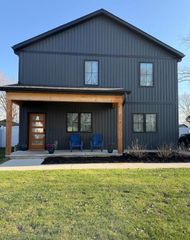 318 Edgell Street, South Haven City, MI 49090