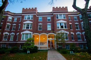 2 Arlington St 4, Cambridge, MA 02140