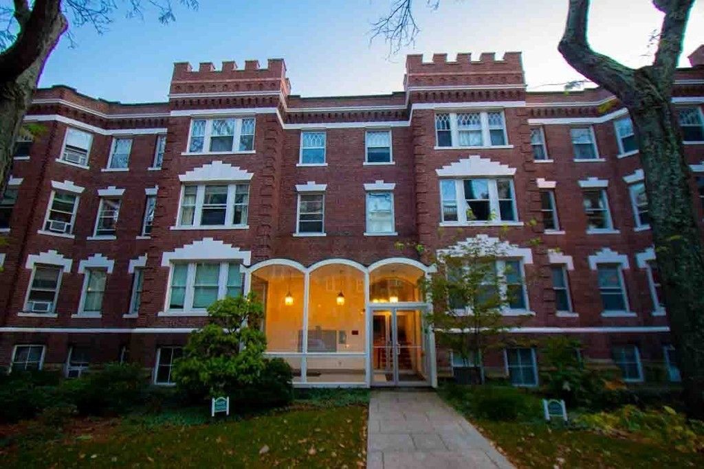 2 Arlington St 4, Cambridge, MA 02140