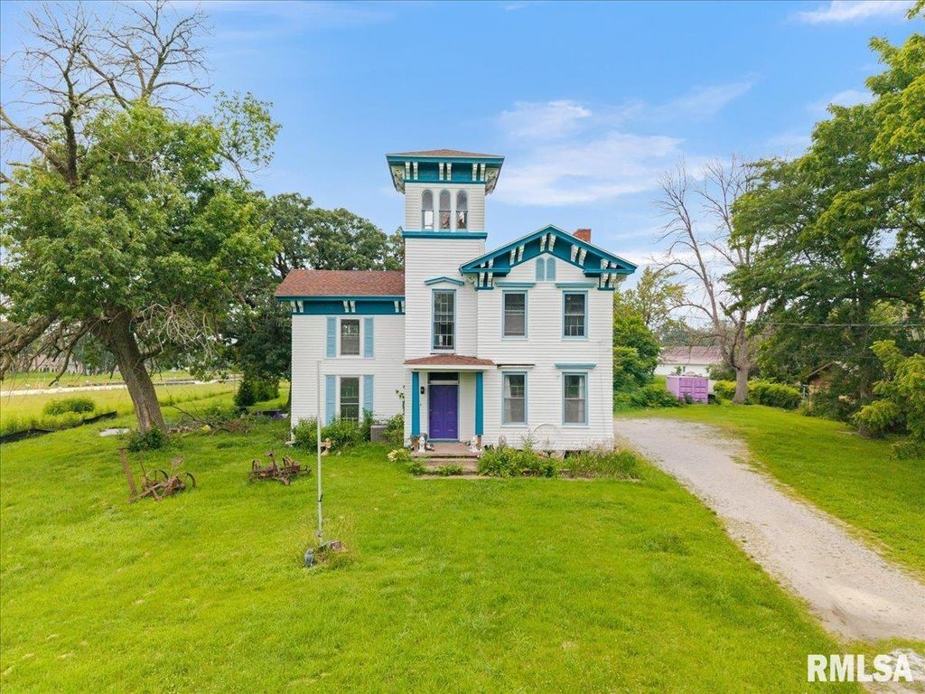 4804 NORTHWEST Boulevard, Davenport, IA 52806