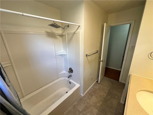 7198 Heather Road, Lower Macungie Twp, PA 18062