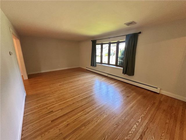 7198 Heather Road, Lower Macungie Twp, PA 18062