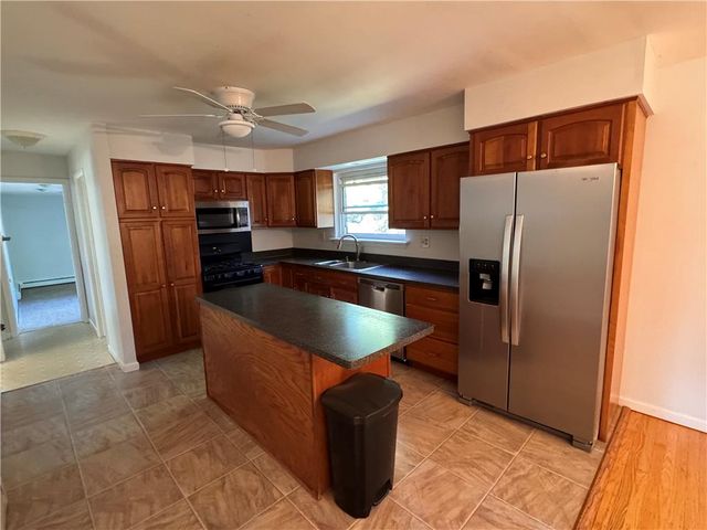 7198 Heather Road, Lower Macungie Twp, PA 18062