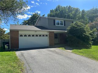7198 Heather Road, Lower Macungie Twp, PA 18062