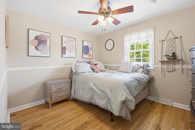2114 SHAARON DR, Lancaster, PA 17601