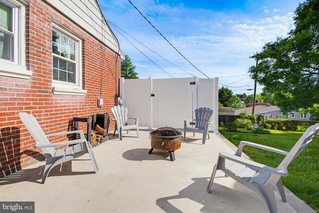 2114 SHAARON DR, Lancaster, PA 17601
