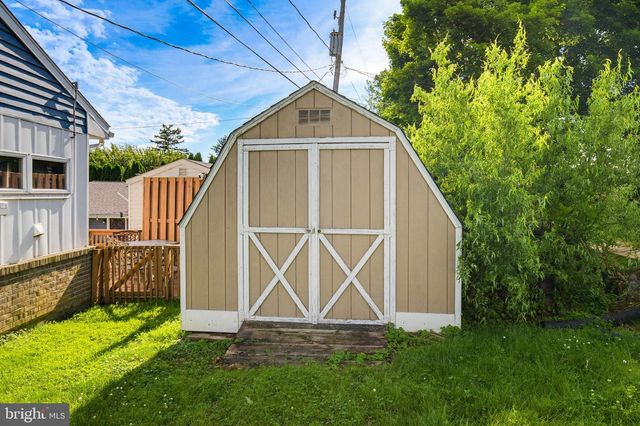 2114 SHAARON DR, Lancaster, PA 17601