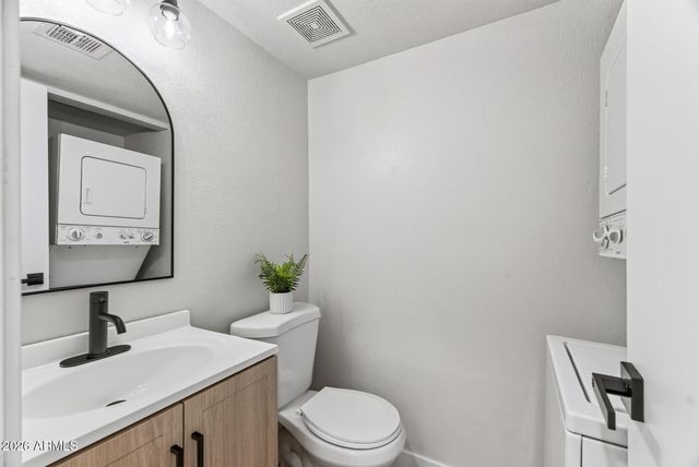 4608 W MARYLAND Avenue 130, Glendale, AZ 85301