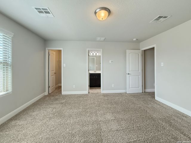 8720 Indian Bluff, Converse, TX 78109