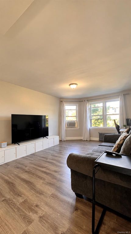 141-18 78th Avenue 3D, Flushing, NY 11367 — photo 2