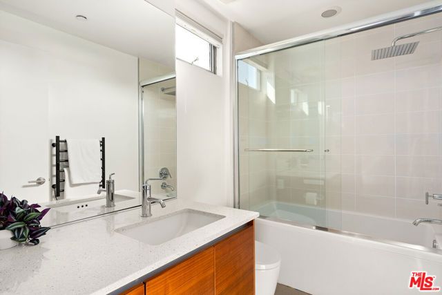 11500 Tennessee Avenue 315, Los Angeles, CA 90064