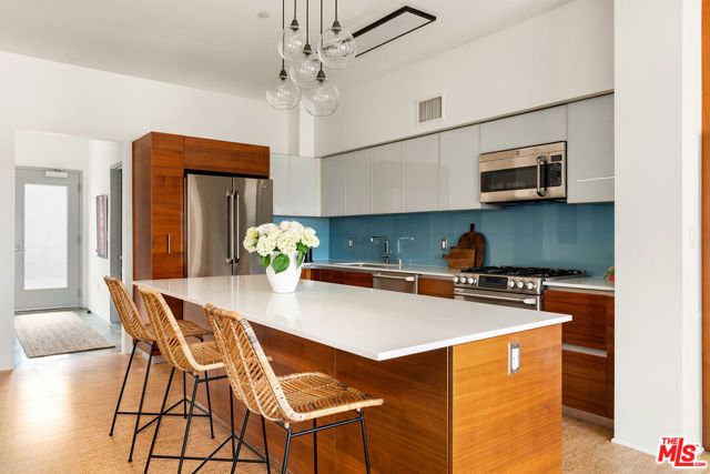 11500 Tennessee Avenue 315, Los Angeles, CA 90064