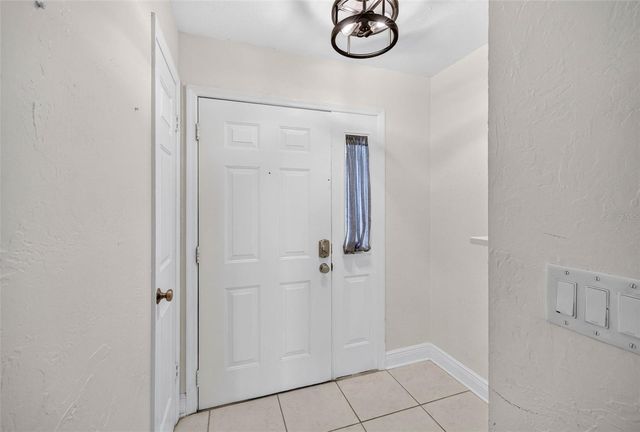 606 S GLEN AVENUE 5, Tampa, FL 33609
