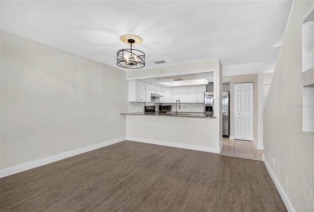 606 S GLEN AVENUE 5, Tampa, FL 33609