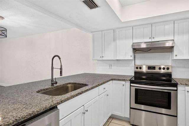 606 S GLEN AVENUE 5, Tampa, FL 33609