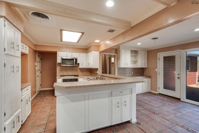 4438 CALL FIELD ROAD, Wichita Falls, TX 76310