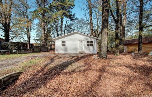 7512 Shady Grove Road, Little Rock, AR 72209