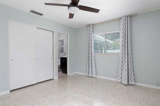 6355 23RD AVENUE N, St Petersburg, FL 33710