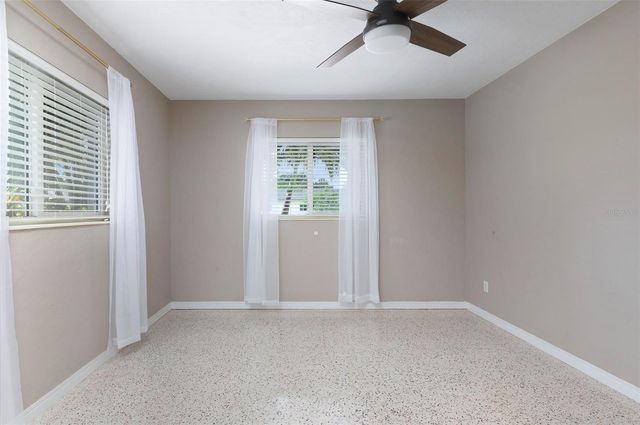 6355 23RD AVENUE N, St Petersburg, FL 33710