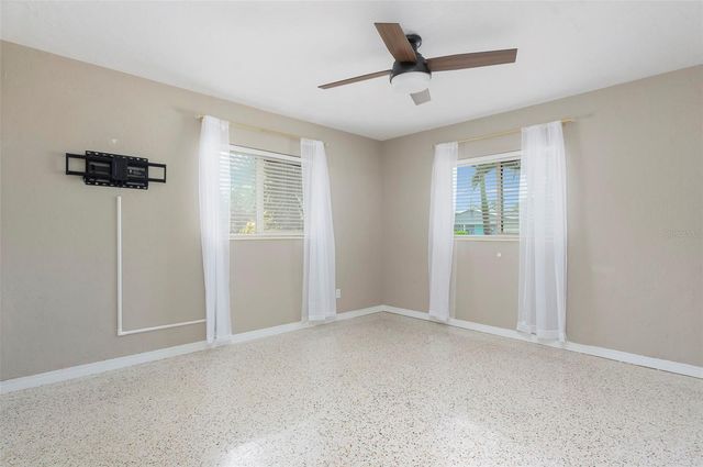 6355 23RD AVENUE N, St Petersburg, FL 33710