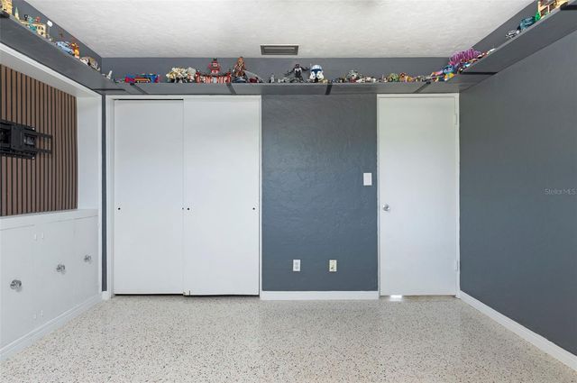 6355 23RD AVENUE N, St Petersburg, FL 33710