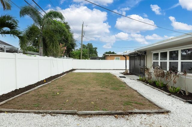 6355 23RD AVENUE N, St Petersburg, FL 33710