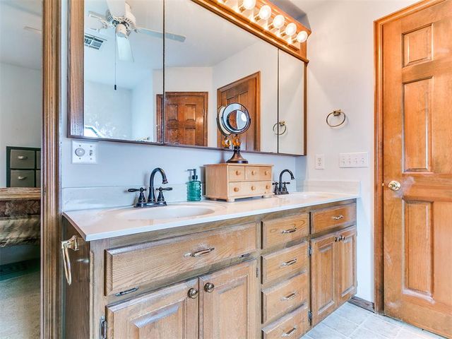 10812 Quail Run Road, Oklahoma City, OK 73150