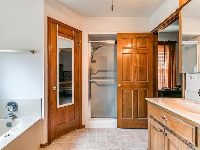 10812 Quail Run Road, Oklahoma City, OK 73150