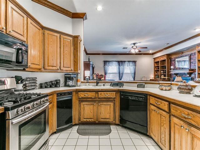 10812 Quail Run Road, Oklahoma City, OK 73150