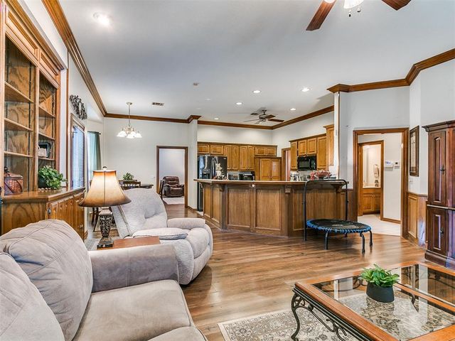 10812 Quail Run Road, Oklahoma City, OK 73150