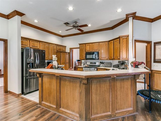 10812 Quail Run Road, Oklahoma City, OK 73150