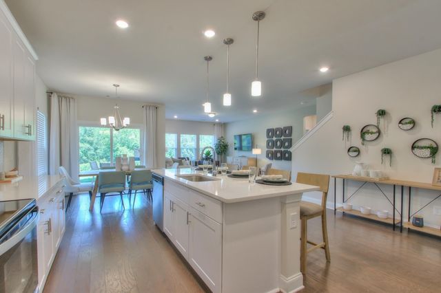 1954 Mahala Dr, Hermitage, TN 37076