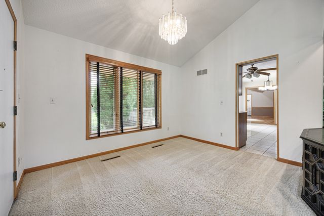 940 Milton Bridge, Frankfort, IL 60423