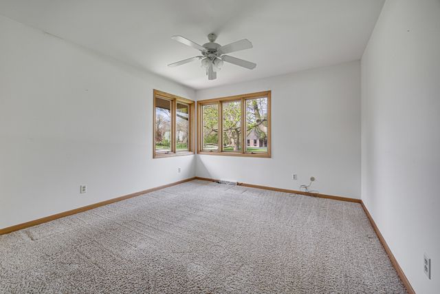 940 Milton Bridge, Frankfort, IL 60423