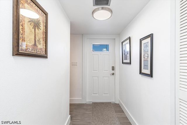 215 Palm DR 215-1, Naples, FL 34112