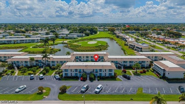 215 Palm DR 215-1, Naples, FL 34112
