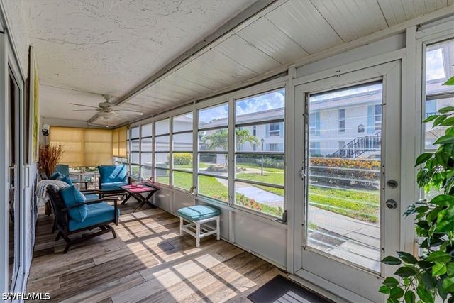 215 Palm DR 215-1, Naples, FL 34112