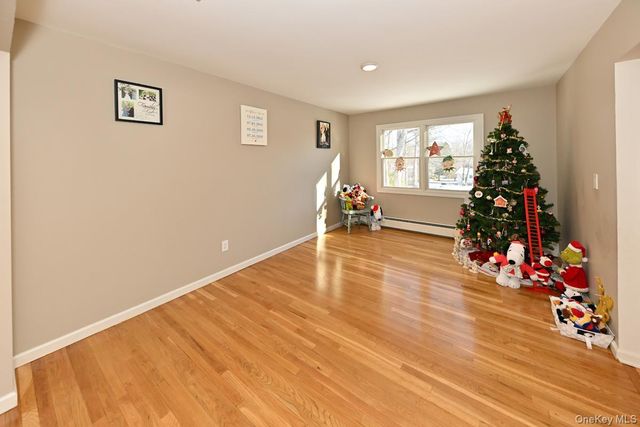 7 Lexington Road, New City, NY 10956