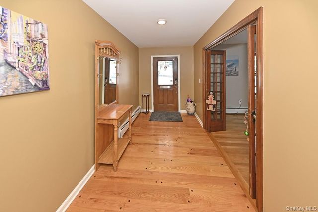 7 Lexington Road, New City, NY 10956