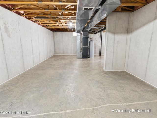 4520 Fallen Apple Ln, Louisville, KY 40218
