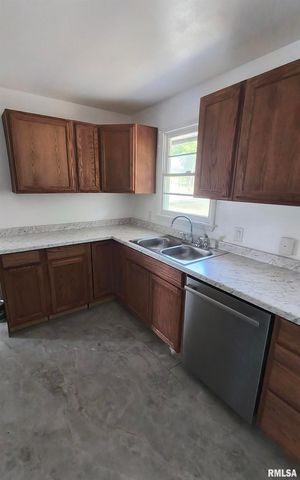 101 S GLENVIEW Drive, Carbondale, IL 62901